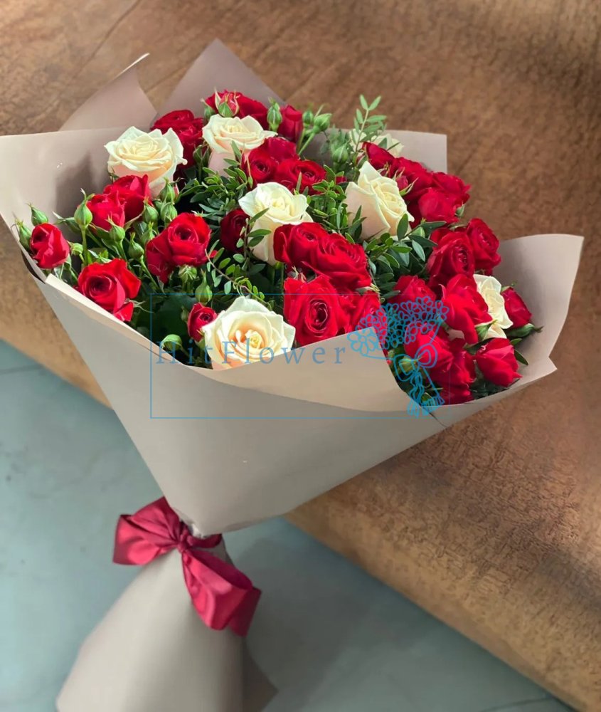 Букет Очарование контраста Букет роз Очарование контраста